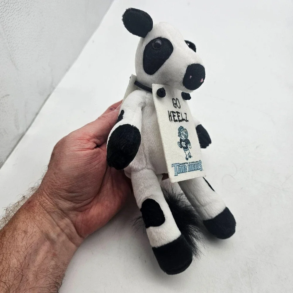 Chick-fil-A Go Heelz UNC North Carolina Tar Heels Basketball Cow Plush Promo